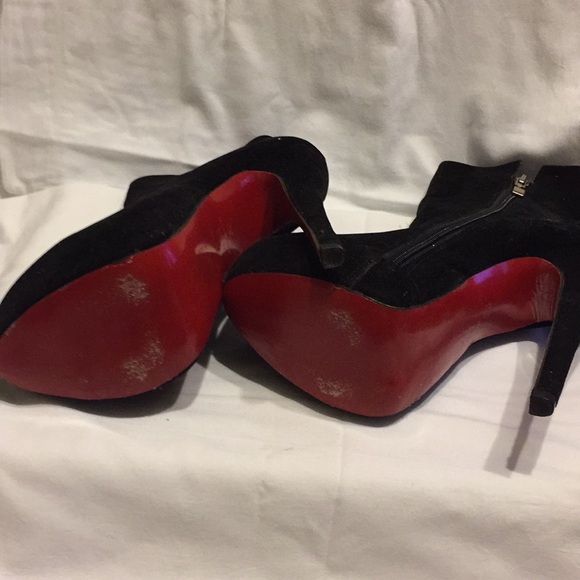 Red Sole Platform Bootie - Picture 4 of 5